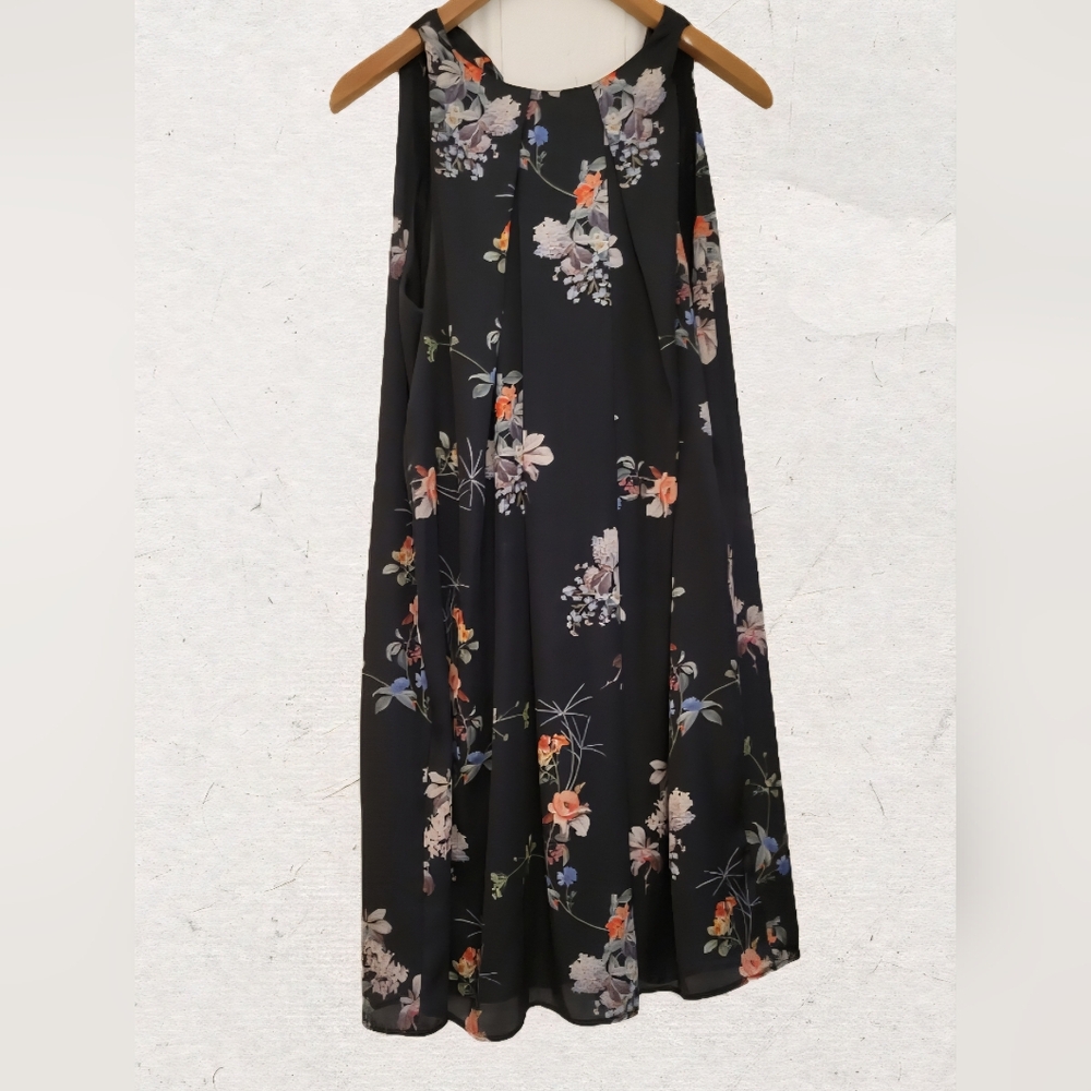Chic Floral Halter Neck Black Midi Dress